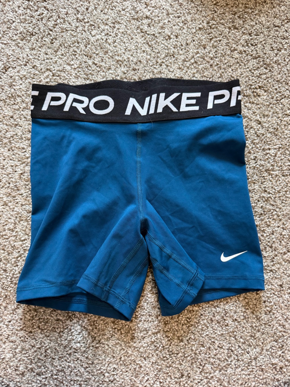 Nike Pro Men’s Teal Athletic Compression Shorts with Black Waistband